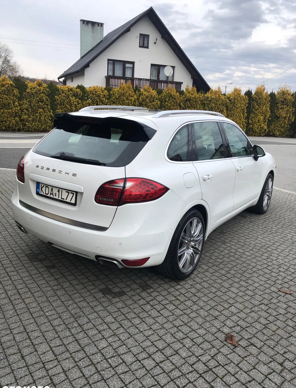 Porsche Cayenne cena 102000 przebieg: 178000, rok produkcji 2012 z Legionowo małe 46